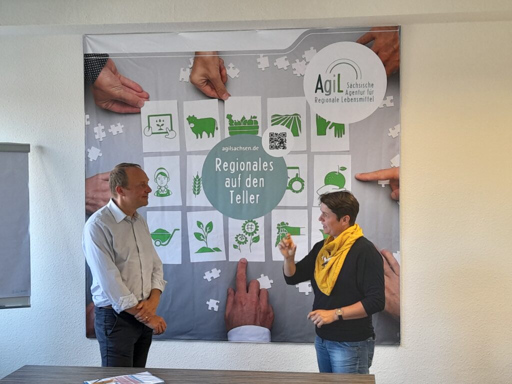 Wolfram Günther und Heike Delling im Büro der AgiL