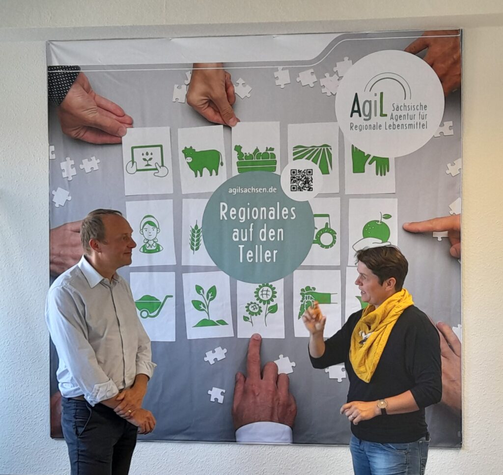 Wolfram Günther und Heike Delling im Büro der AgiL